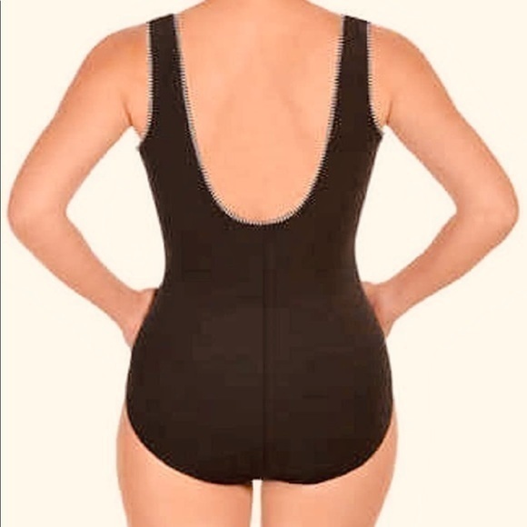 Miraclesuit swimsuit NWT chocolate brown - Picture 4 of 7
